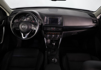 Подержанный автомобиль Mazda CX-5 2012 года (9 фото)