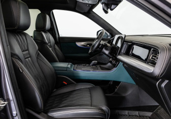 Подержанный автомобиль GAC GS8 2023 года (30 фото)