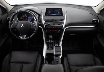 Подержанный автомобиль Mitsubishi Eclipse Cross 2019 года (9 фото)