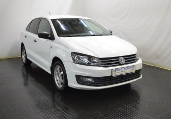 Подержанный автомобиль Volkswagen Polo Sedan 2016 года (3 фото)