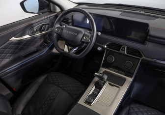 Подержанный автомобиль Exeed TXL 2023 года (10 фото)