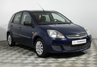 Подержанный автомобиль Ford Fiesta Hatchback 2008 года (3 фото)