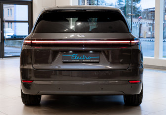 Новый LiXiang L7 2025 (5 фото)