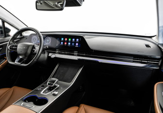 Подержанный автомобиль Omoda C5 2023 года (11 фото)