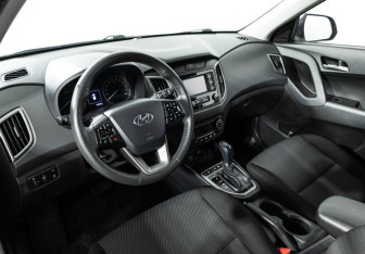 Подержанный автомобиль Hyundai Creta 2020 года (11 фото)