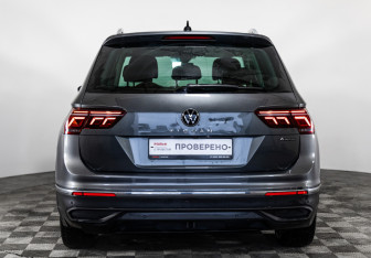 Подержанный автомобиль Volkswagen Tiguan 2021 года (6 фото)