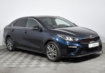 Подержанный автомобиль Kia Cerato Sedan 2021 года (3 фото)
