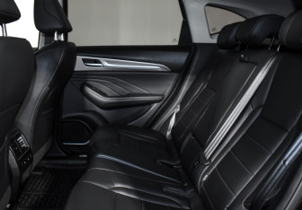 Подержанный автомобиль Haval F7 2021 года (13 фото)