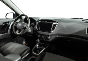 Подержанный автомобиль Hyundai Creta 2021 года (9 фото)