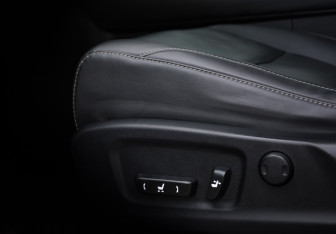 Подержанный автомобиль Lexus RX 2018 года (25 фото)