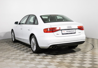 Подержанный автомобиль Audi A4 Sedan 2014 года (7 фото)
