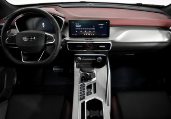 Подержанный автомобиль Geely Coolray 2023 года (15 фото)