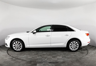 Подержанный автомобиль Audi A4 Sedan 2016 года (11 фото)