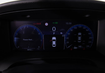 Подержанный автомобиль Toyota Camry Sedan 2024 года (11 фото)