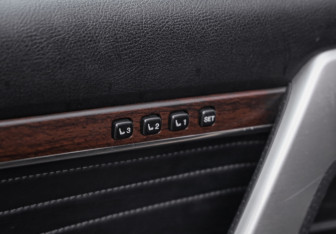 Подержанный автомобиль Toyota Land Cruiser Suv 2020 года (27 фото)