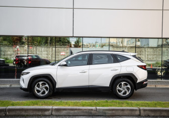 Подержанный автомобиль Hyundai Tucson 2022 года (9 фото)