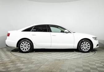 Подержанный автомобиль Audi A6 Sedan 2012 года (4 фото)