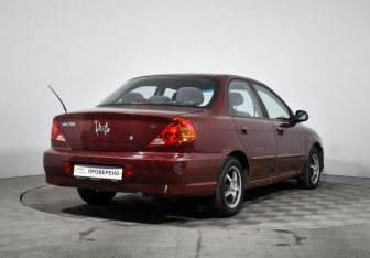 Подержанный автомобиль Kia Spectra Sedan 2007 года (5 фото)