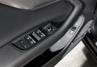 Подержанный автомобиль Audi Q7 2020 года (10 фото)