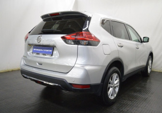 Подержанный автомобиль Nissan X-Trail 2021 года (5 фото)