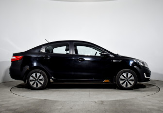 Подержанный автомобиль Kia Rio Sedan 2012 года (4 фото)