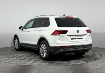 Подержанный автомобиль Volkswagen Tiguan 2017 года (7 фото)