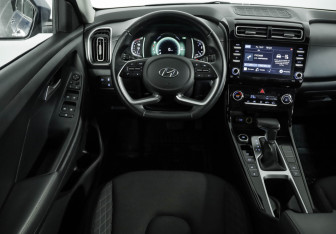 Подержанный автомобиль Hyundai Creta 2021 года (12 фото)