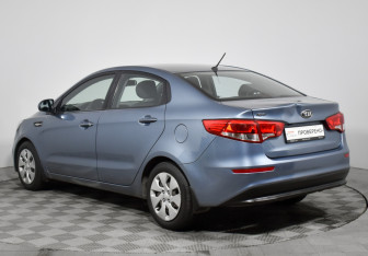 Подержанный автомобиль Kia Rio Sedan 2015 года (7 фото)
