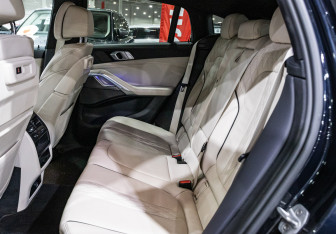 Подержанный автомобиль BMW X6 2020 года (31 фото)