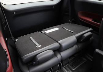 Подержанный автомобиль GAC M8 2024 года (32 фото)