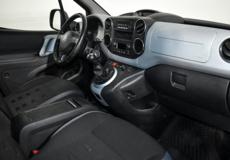 Подержанный автомобиль Citroen Berlingo 2012 года (11 фото)
