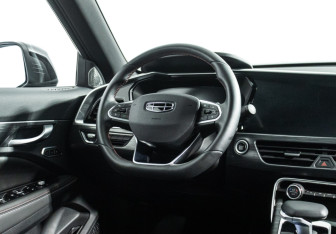 Подержанный автомобиль Geely Tugella 2023 года (24 фото)