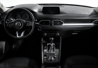 Подержанный автомобиль Mazda CX-5 2017 года (14 фото)