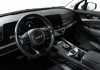Подержанный автомобиль Kia Sportage 2023 года (24 фото)