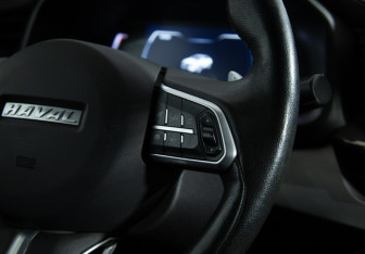 Подержанный автомобиль Haval F7x 2022 года (16 фото)