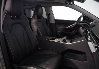 Подержанный автомобиль Omoda C5 2023 года (11 фото)