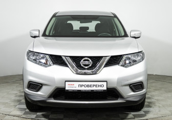 Подержанный автомобиль Nissan X-Trail 2017 года (2 фото)