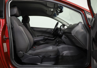 Подержанный автомобиль SEAT Ibiza Hatchback 2012 года (19 фото)