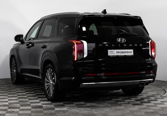Подержанный автомобиль Hyundai Palisade 2022 года (10 фото)