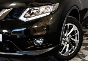 Подержанный автомобиль Nissan X-Trail 2016 года (3 фото)