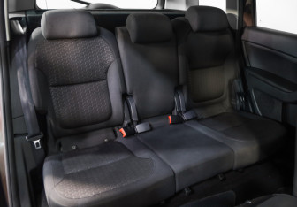 Подержанный автомобиль Skoda Yeti 2015 года (24 фото)