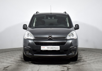 Подержанный автомобиль Citroen Berlingo 2021 года (2 фото)