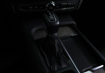 Подержанный автомобиль Volvo S90 2021 года (15 фото)
