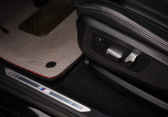 Подержанный автомобиль BMW X5 2021 года (29 фото)