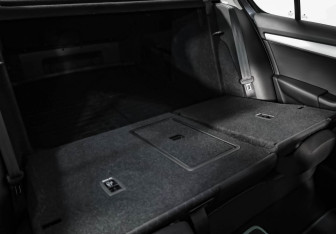 Подержанный автомобиль Skoda Octavia Liftback 2016 года (26 фото)