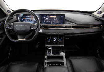 Подержанный автомобиль Exeed LX 2023 года (9 фото)