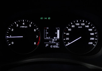 Подержанный автомобиль Hyundai Creta 2017 года (12 фото)