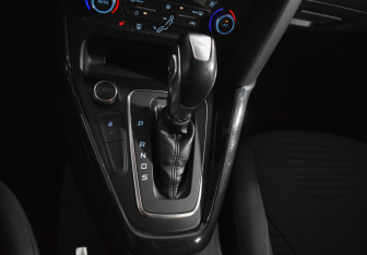 Подержанный автомобиль Ford Focus Sedan 2017 года (16 фото)