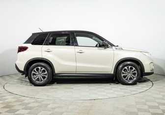 Подержанный автомобиль Suzuki Vitara 2021 года (4 фото)
