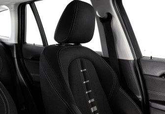 Подержанный автомобиль BMW X1 2017 года (23 фото)